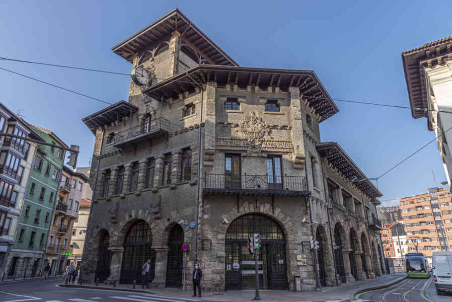 Vizcaya - Bilbao - estación de Atxuri 1.jpg